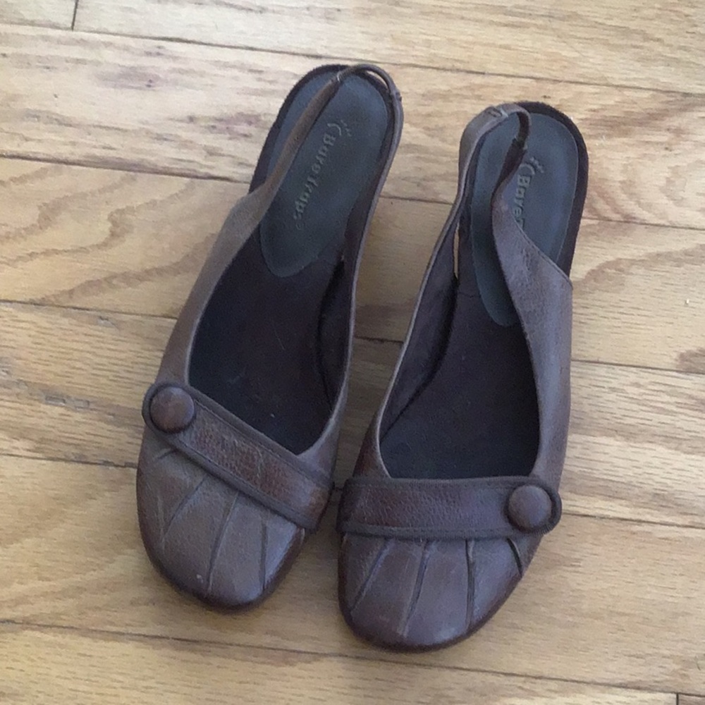 Brown Baretraps wedge shoe size 9